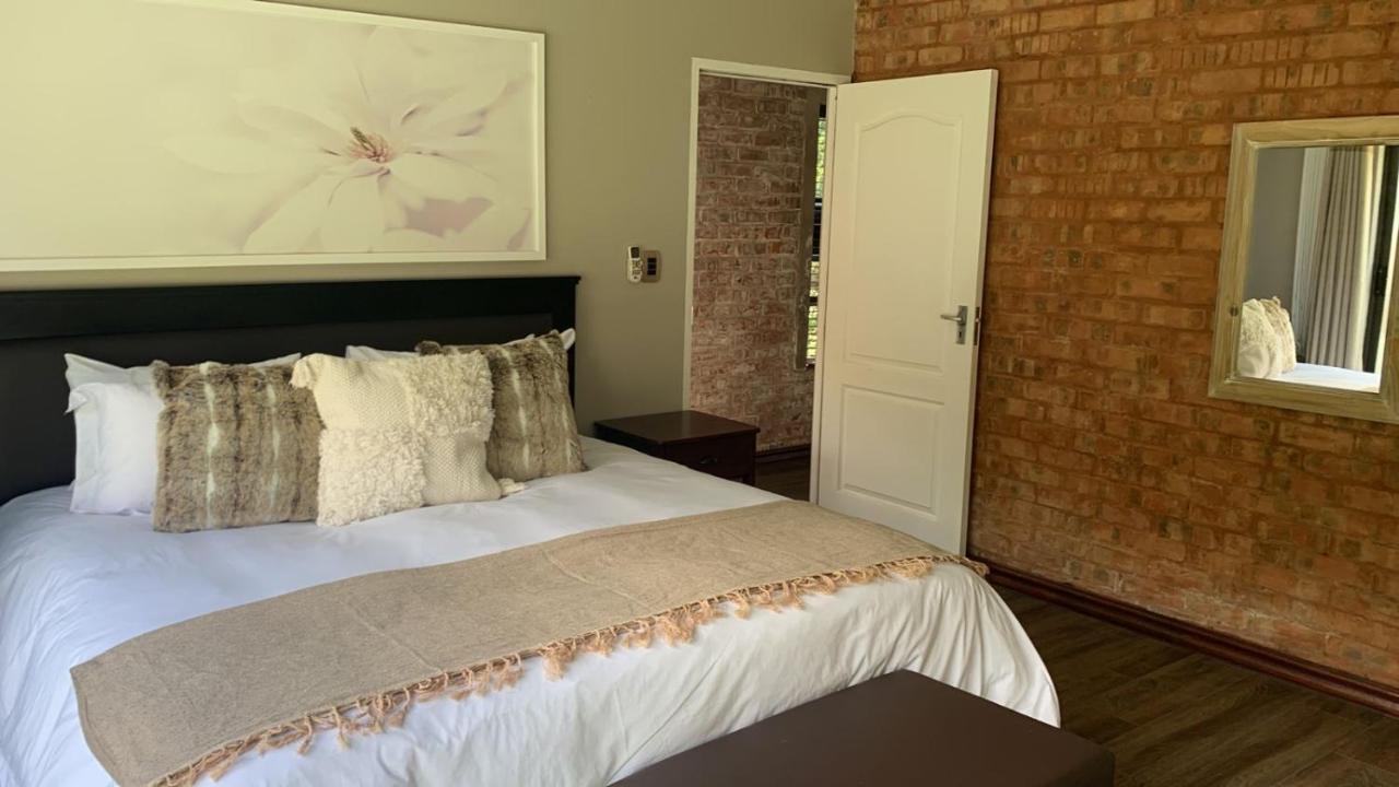 Migdash Guesthouse Hartbeespoort Luaran gambar
