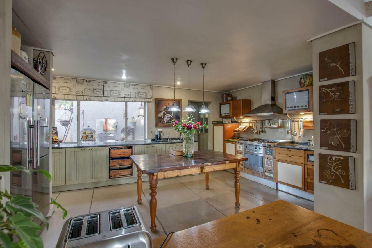 Migdash Guesthouse Hartbeespoort Luaran gambar